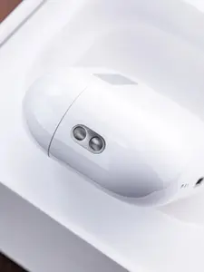 Wireless In-ear Headphones Bluetooth Earbuds with Noise Cancelling 20H Long Playtime for Pad Phones Workout Sports