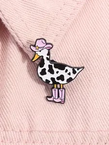 Cute Cartoon Duck Design Brooch, Fashionable Novelty Badge for Backpack & Clothes & Hat Decor, Trendy All-match & Exquisite Brooch for Birthday Gift, Women Gifts