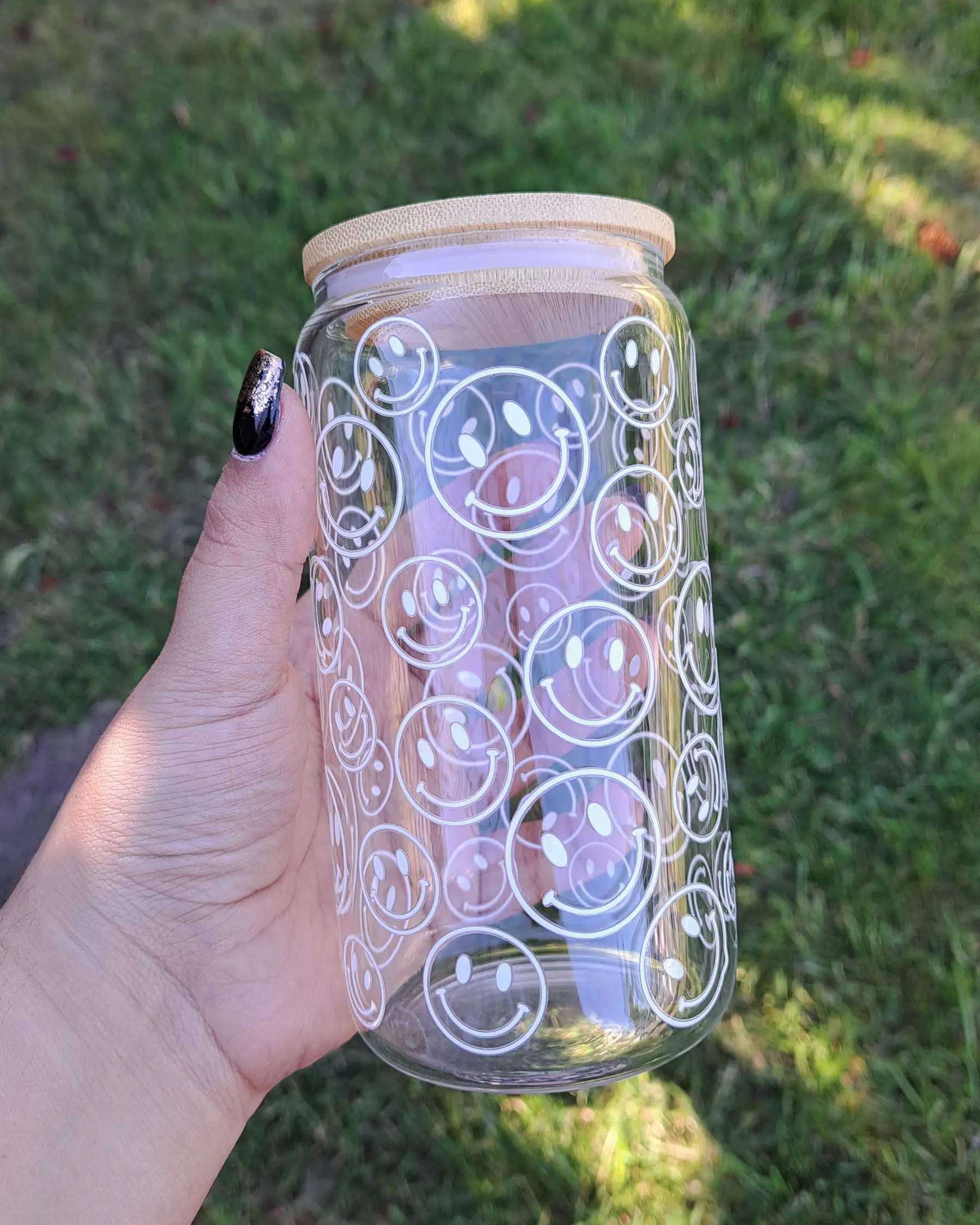 16oz Glass Libby - White Smiley Faces