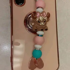 BEADED PHONE HOLDER