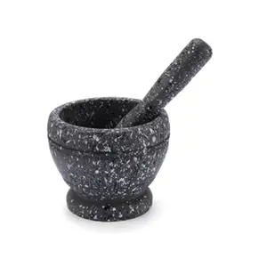 Plastic Spice Pepper Salt Herb Crusher Grinder Easy to Use Clean Durable Gift