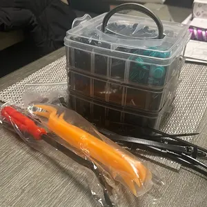 Clip ritener