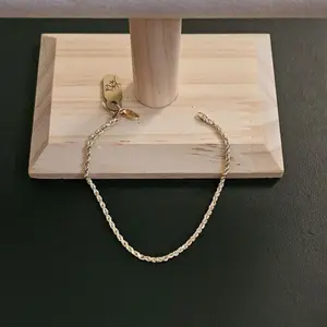 14k gold bracelet 7.5 inch