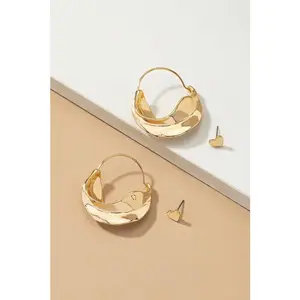 LA3accessories 2 EARRINGS SET WITH GOLD NUGGET HOOP/HEART STUD