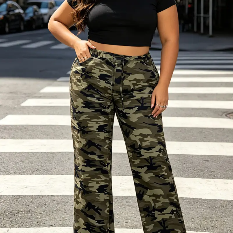 Plus Size Camo Wide Leg Pants, Elastic Waist High-Waisted Long Pants, Street Style Fashion for Curvy Plus Size Women, Casual Everyday Wear Camouflage Bottoms