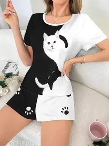 Women's Cute Cat Print Sleepwear Set, Comfortable Short Sleeve Round Neck T-Shirt and Colorblock Elastic Shorts, Home Wear for All Seasons