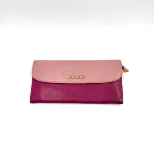 Pre-owned miu miu AS SHOWN Clutches & Wristlets HZ 3055 wallet 26.04.08