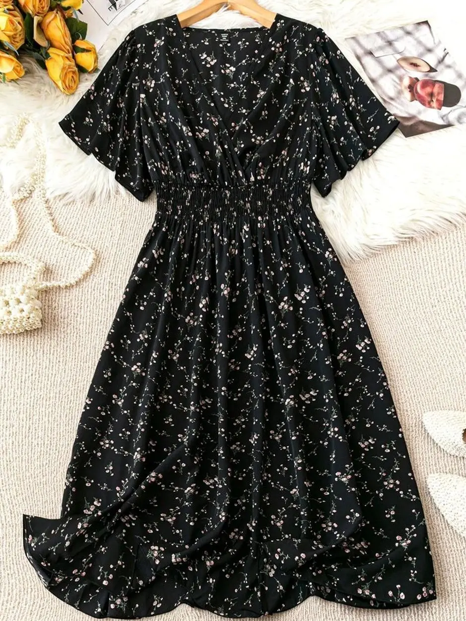 Plus Size Ditsy Floral Wrap Dress, Short Sleeve V-Neck Elegant Summer Maxi Dress