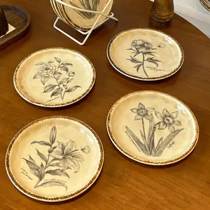 Vintage Floral Ceramic Plates Set of 4, 5.91 Inch Dessert Plates, Home Use Snack Plates, Cake and Fruit Serving Dishes, Tableware Set