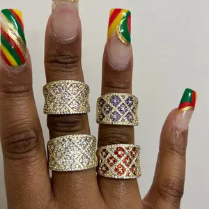 Broad Fancy Bling Fashion Rings with Vibrant Striped Nails and Sparkling Gemstone Accents