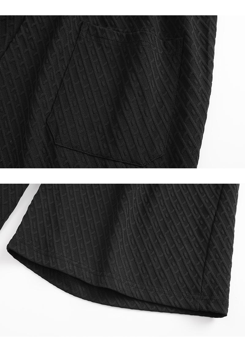 Men’s casual athletic shorts, available in four colors, made from breathable fabric with a zipper design—perfect for summer beach trips, outings, and everyday outdoor activities.