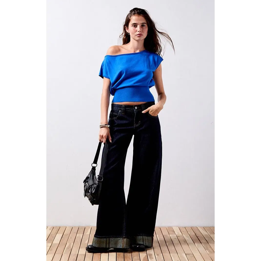 Your Favorite Women's Eva Short Sleeve Sweater T-Shirt