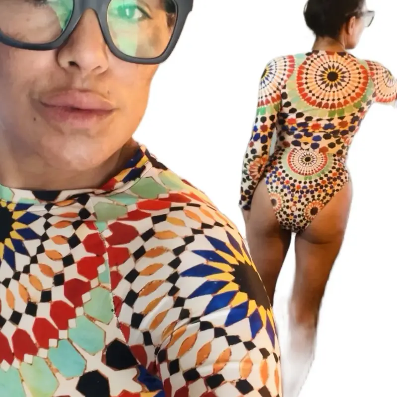 Eco-Friendly Recycle Bikini's Colorful Geometric Patterned Design Soft Durable Swimwear Item Sustainable Sourced Comfortable Beachwear