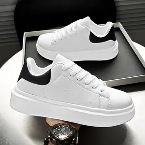 Men's New Thick Sole White Shoes Fashionable Simple Casual Sneakers Trendy Versatile Men's Height Increasing Sports Skateboarding Shoes