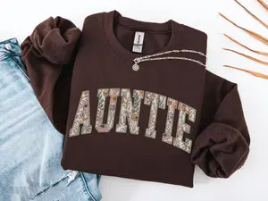 Auntie Sweatshirt, Aunt Sweater, Floral Auntie Sweater, New Aunt Gift, Pregnancy Announcement, Gift for Aunt, Pregnancy Reveal to Aunt - AMBER