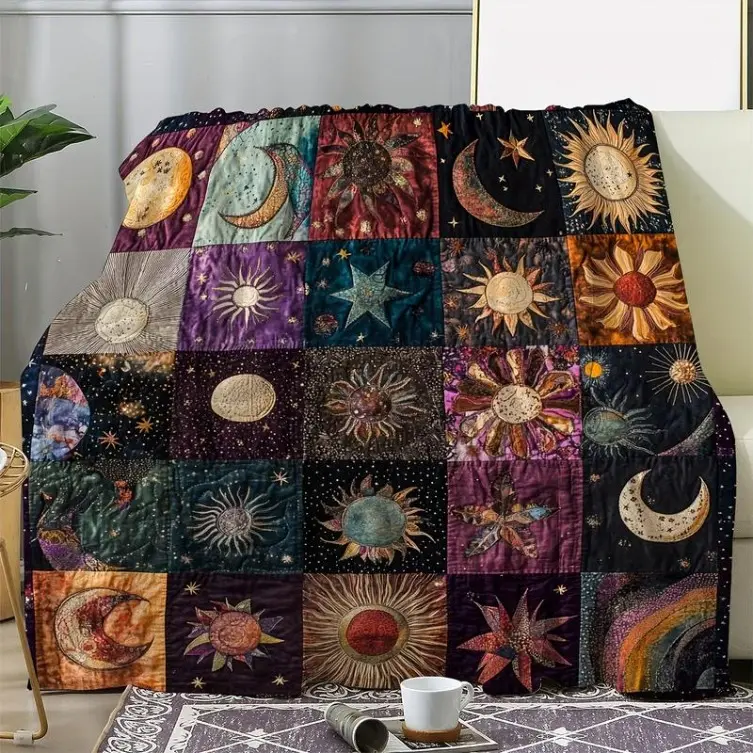1pc Vintage Sun And Moon Print Flannel Blanket - 100% Polyester Knit, Soft, Anti-Pilling, Breathable, Durable - For Beds Sofas, Camping - Perfect Family Gift for Birthdays, Anniversaries, Halloween, 100% Polyester Knit Fabric