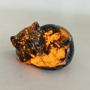 Sofia Natural Yooperlite Cat Statue Handcrafted Crystal Kitten UV Reactive Statue Mineral Specimen 2 Inch Sleeping Cat Home Desk Decoration Unique Gifts