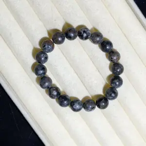 Selected Bracelet – Clean Design for Everyday Wear-Y002