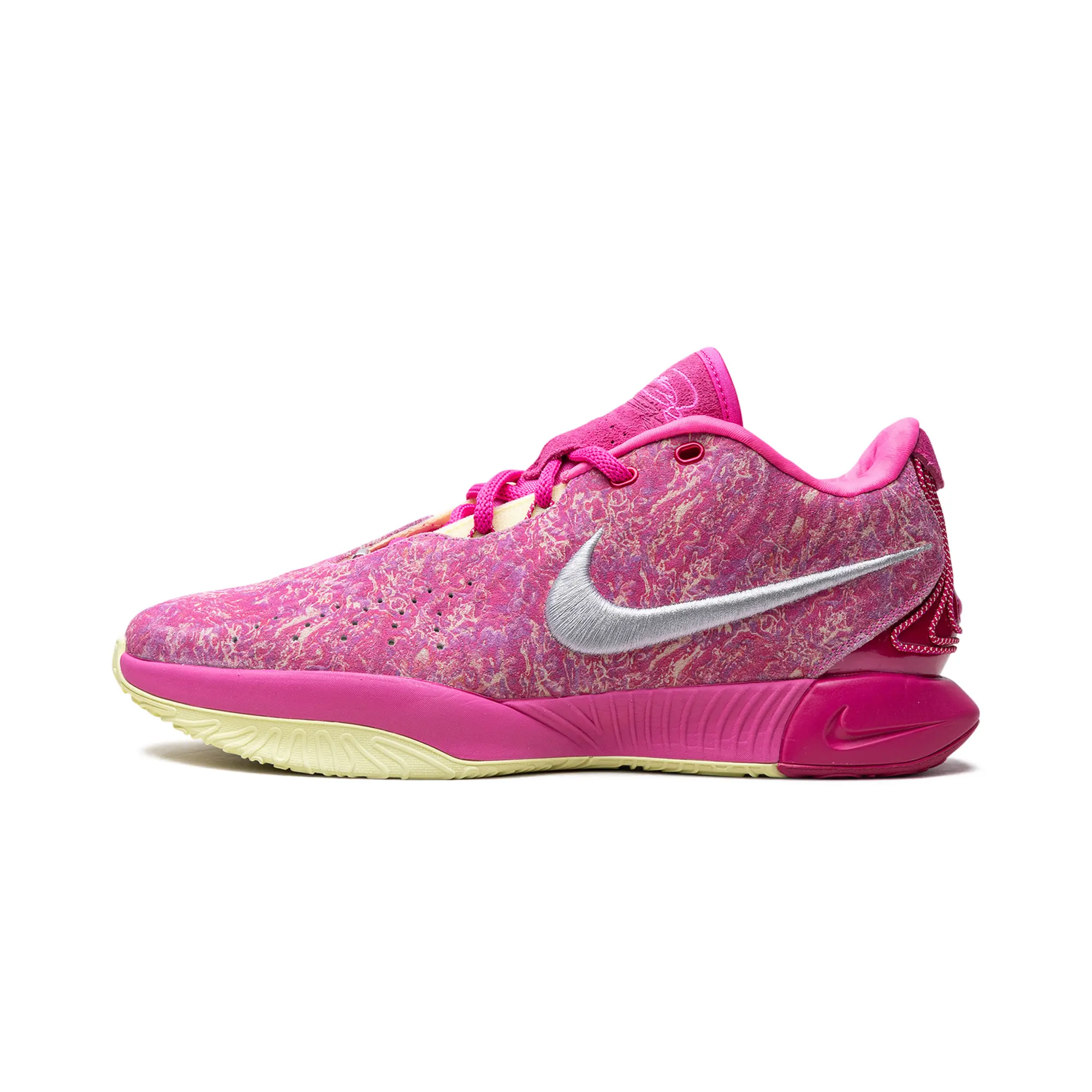 LeBron 21 "The World Is Your Oyster" HF0700 900