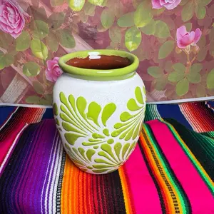 Cantarito de 1 litro color verde limón con blanco