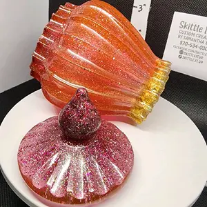 Skittle Custom Creations Beautiful Resin Jar Red and Purple Glitter Design by Skittle it up!