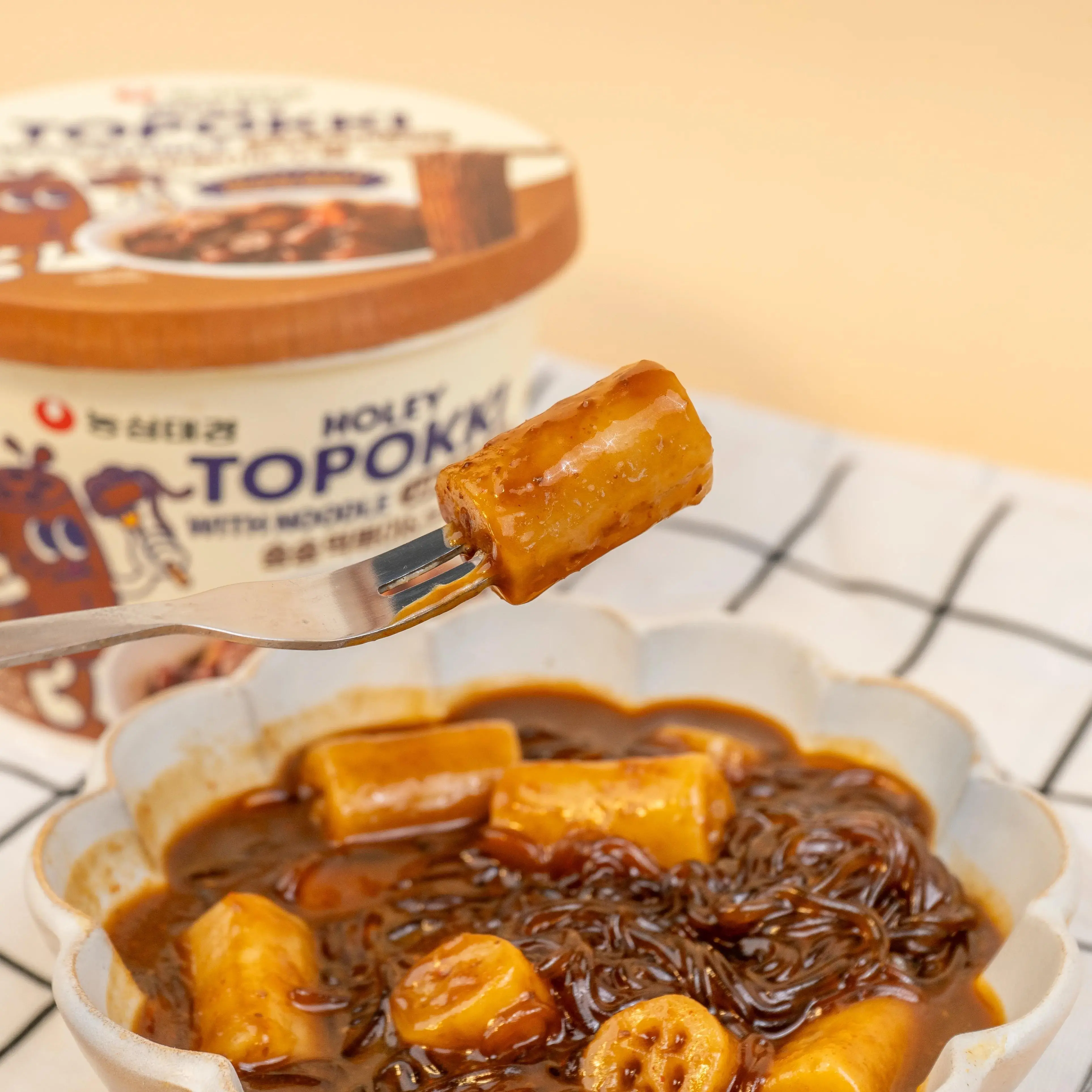 Nongshim Korean Tteokbokki Stir-Fried Rice Cakes Jjajang Flavor
