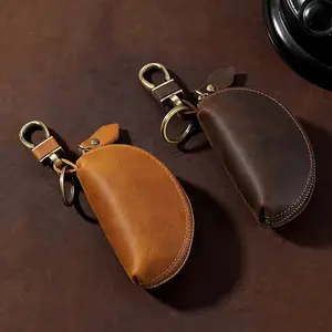 Car key case, creative and personalized key pouch for men and women, vintage leather car key protective cover, gift for boyfriend, holiday gift for dad
