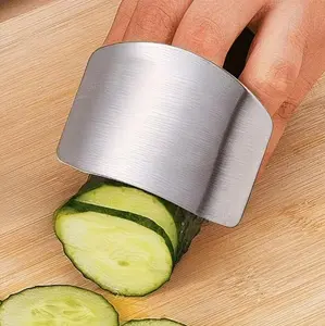 1pc Heavy-Duty Stainless Steel Finger Guard - Sharp Edge Guard for Knife Safety, Non-Slip Grip - Professional & Home Kitchen Use - Compatible with Chef, Paring Knives - Cut Prevention Protector for Fingers, Food Prep Protection, Modern Safety Tool