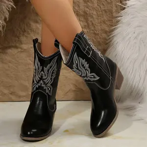 Women's Embroidered Boots The Western Wear Fashion Cowboy Cowgirl Low Heel Walking Boots For Ladies