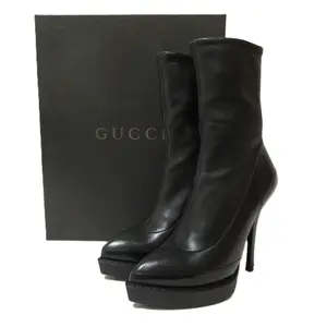Pre-owned GUCCI Calfskin Small Leather Goods Leather Pointed Toe High Heel Short Boots