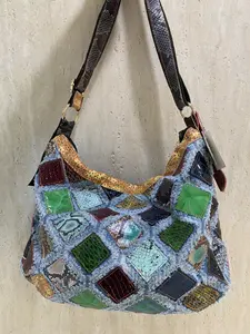 Soft and durable genuine leather women's bag, casual, versatile, large capacity, simple design.