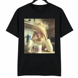 Funny Distressed Doll Face Meme Shirt Gift For Woman,Sarcastic Doll Face Shirt,Viral Internet Shirt,Cringy Shirts,Unhinged Innapropriate Tee