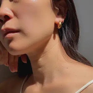 18k Solid Gold Brook Hoop Earrings: Bold Timeless Statement