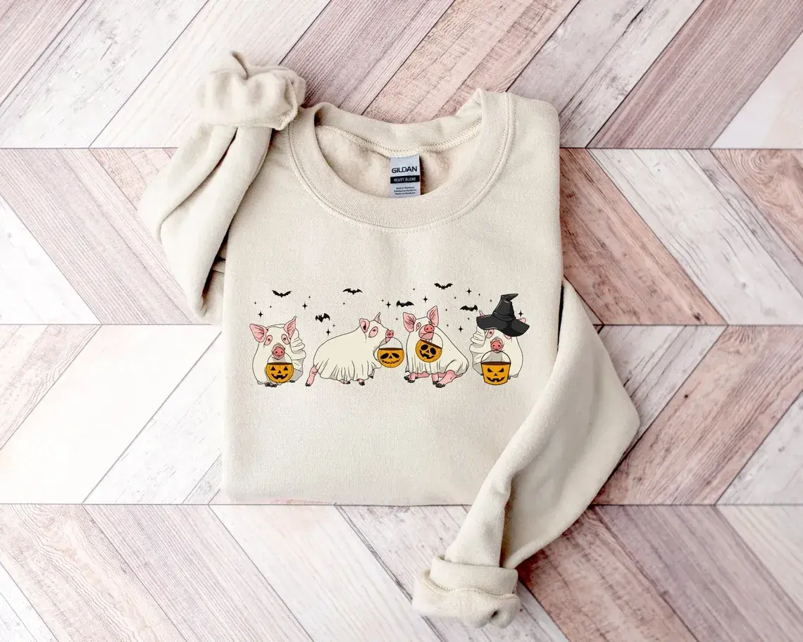 Spooky Pigs Halloween Unisex Sweatshirt, Horror Night Pig Ghost Unisex Shirt, Funny Pigs & Pumpkins Present, Farm Animals Autumn Sweatshirt