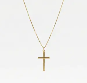 The Cross Pendant Necklace