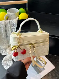 Christmas gift! Clear layering, retro fashion splicing small square bag, woven handle and three-dimensional cherry pendant, niche design with textured crossbody bag, fashionable handbag, suitable for parties, gatherings, dates and other occasions