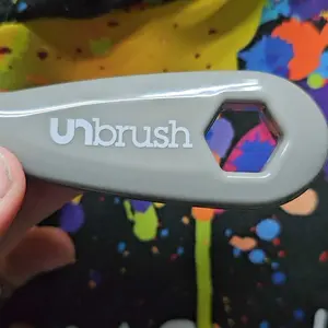 Product Review of Unbrush Detangling Hair Brush by FHI Heat from M**n