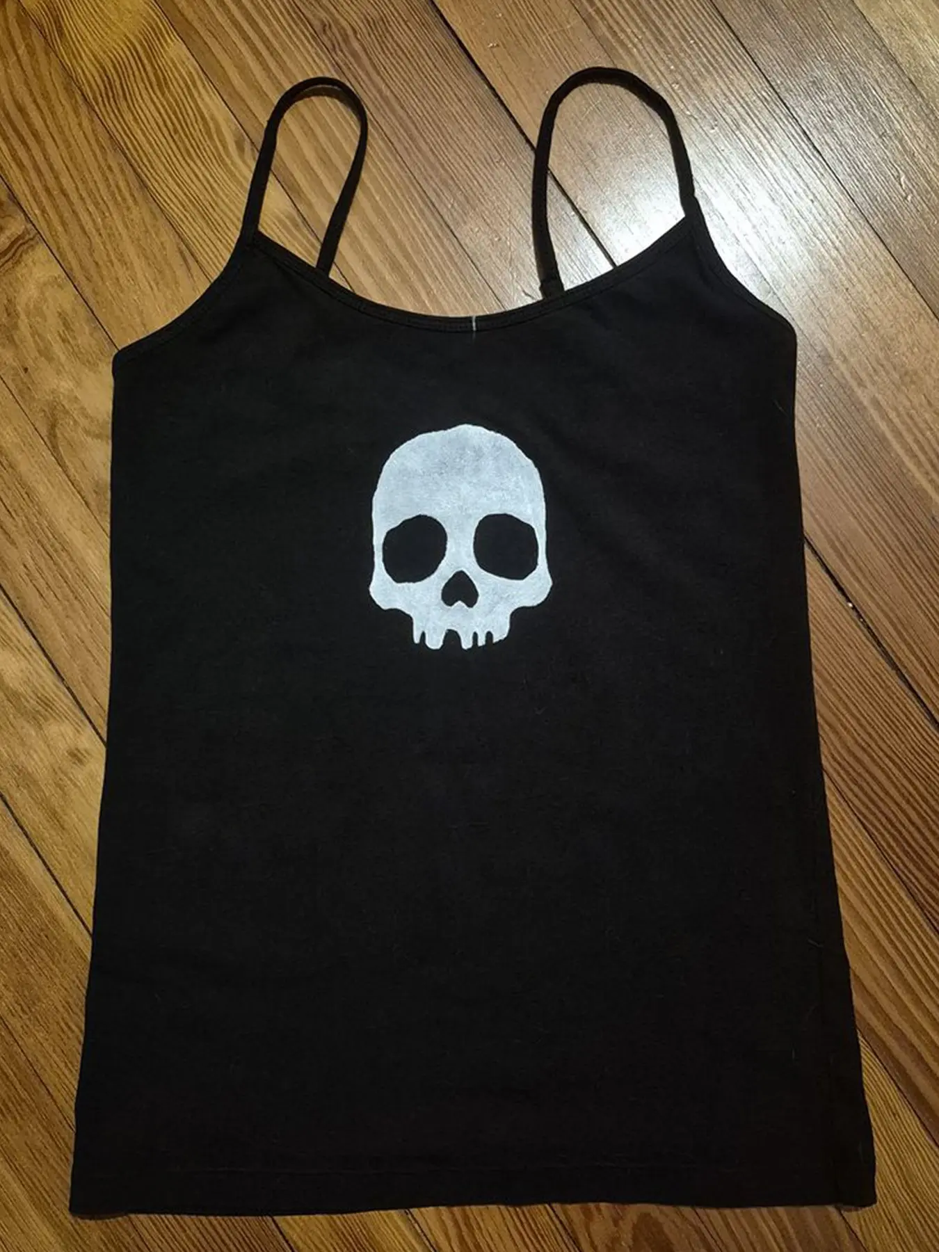 Women's Skull Print Bodycon Tank Top, Bodycon Camisole, Casual Chic Sleeveless, Sexy Slim Fit Adjustable Spaghetti Strap, Casual Short Sleeveless Vest, Sleeveless Knitted Tank for All Seasons, Sleeveless Tank Tops