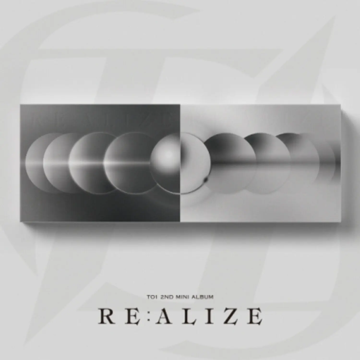 To1 - Re:Alize (Random Cover) (incl. 88pg Photobook, 2 Photocards, Unit Postcard, Lyric Poster, Lenticular Card, Cinema Photo Ticket + 2 Stickers), Cd Album, Cd Cover Art, Cd Sleeve
