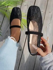 Women's Lace Breathable Mesh Square Toe Mary Jane Shoes, Casual Floral Textile Low Top Fashionable Flats, All Season Comfort