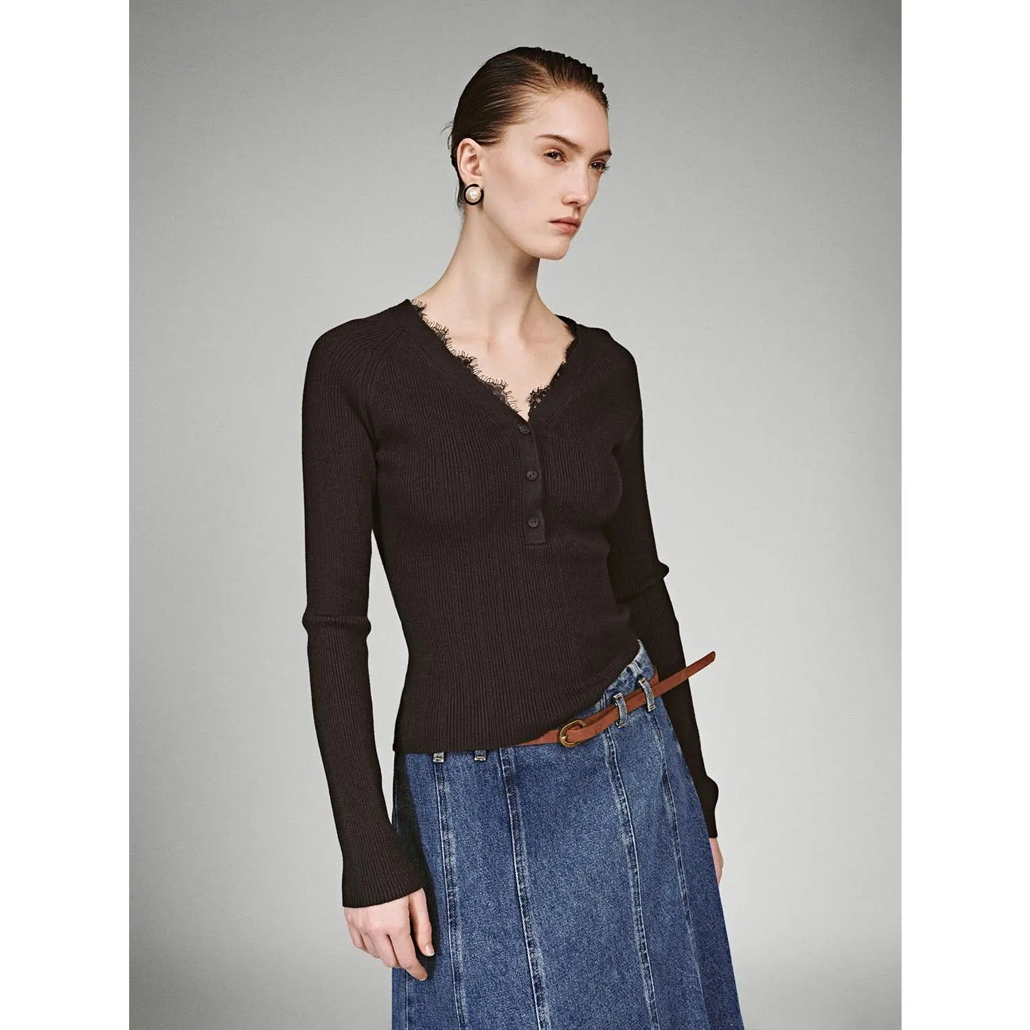 Women's Basic V-Neck Henley Knit Top - 2026 Urban Revivo Hit, Long Sleeve with Lace Trim, Casual Wear, Polyester-Viscose Blend Fabric, All-Season Knitwear, Casual Women's Knitwear, Modern Women's Knitwear