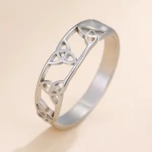 Stainless Steel Witch Ring Triquetra Celtics Knot Finger Rings for Women Men Irish Talisman Jewelry Amulet Couple Gift