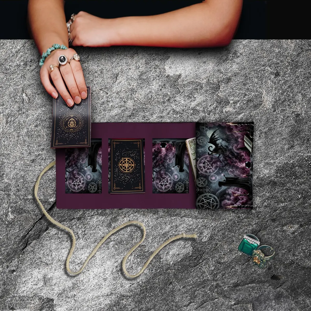 1 Piece Tarot card storage organizer bag, witch-themed polyester storage bag, reusable storage bags, suitable for tarot enthusiasts to store card decks, creative fabric, home textile decoration item, Reusable Pouch