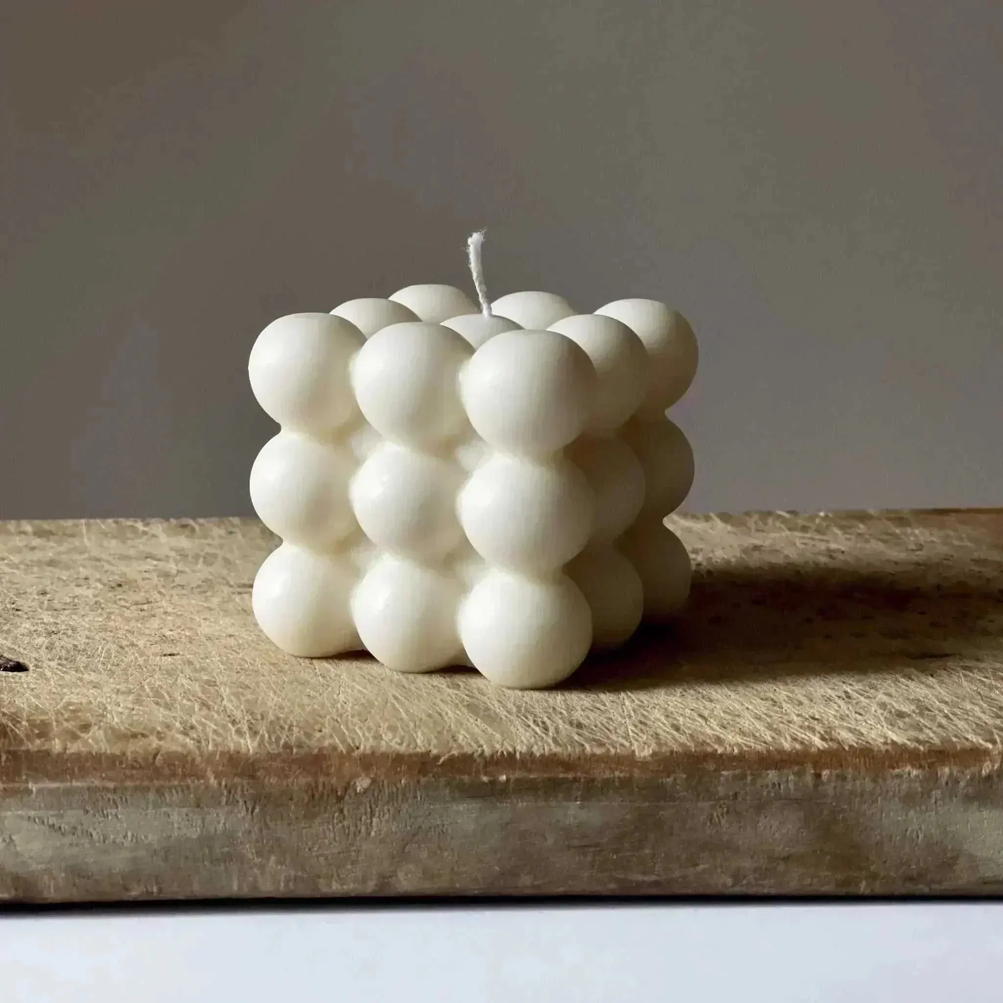 🤍 White Bubble Cube Candle – Modern Geometric Candle