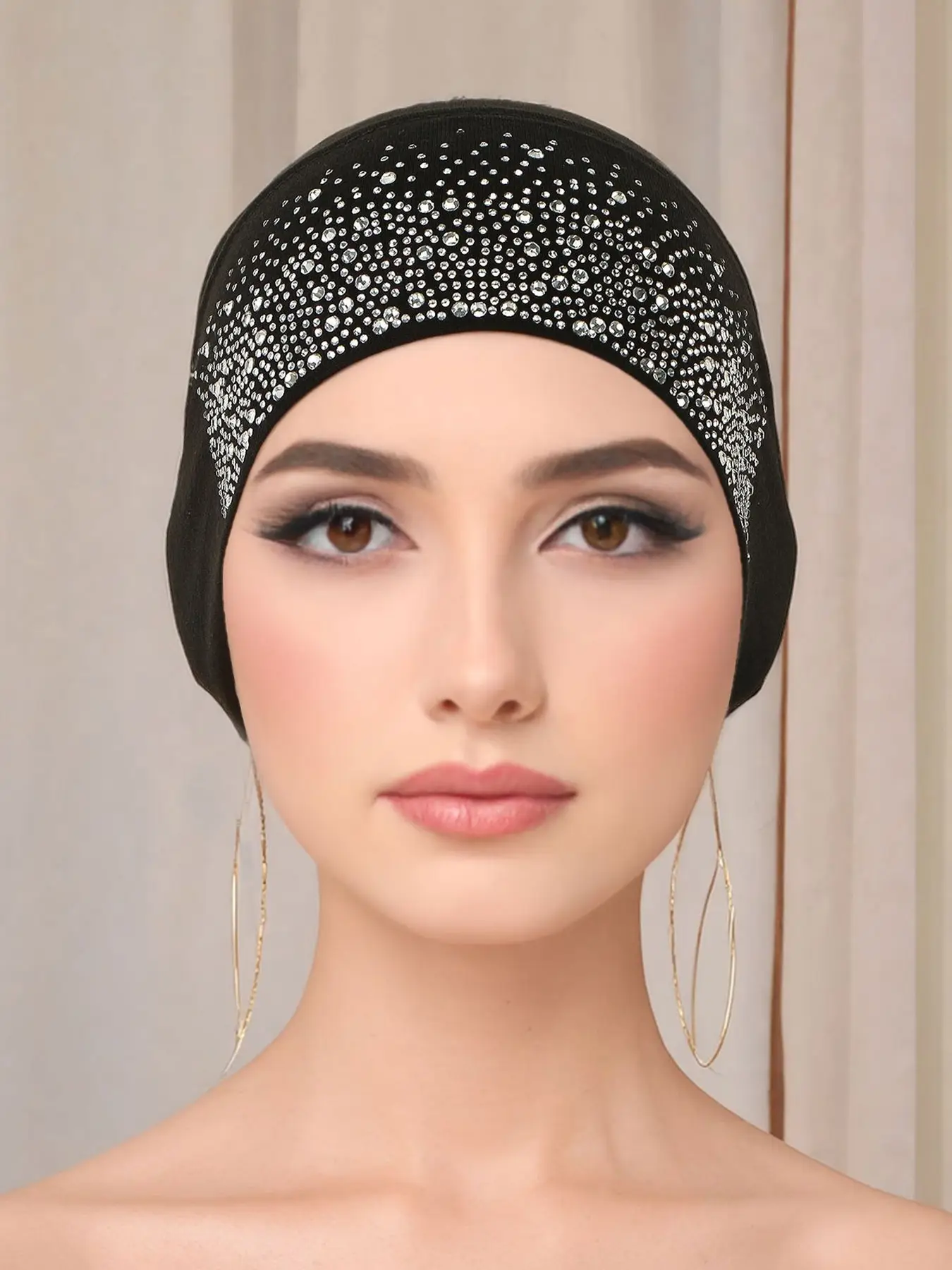 Bohemian Winter Hat with Rhinestone Decoration, European Style Beaded Knit Cap, Boho Headscarf for Women, Warm Fashion Accessory