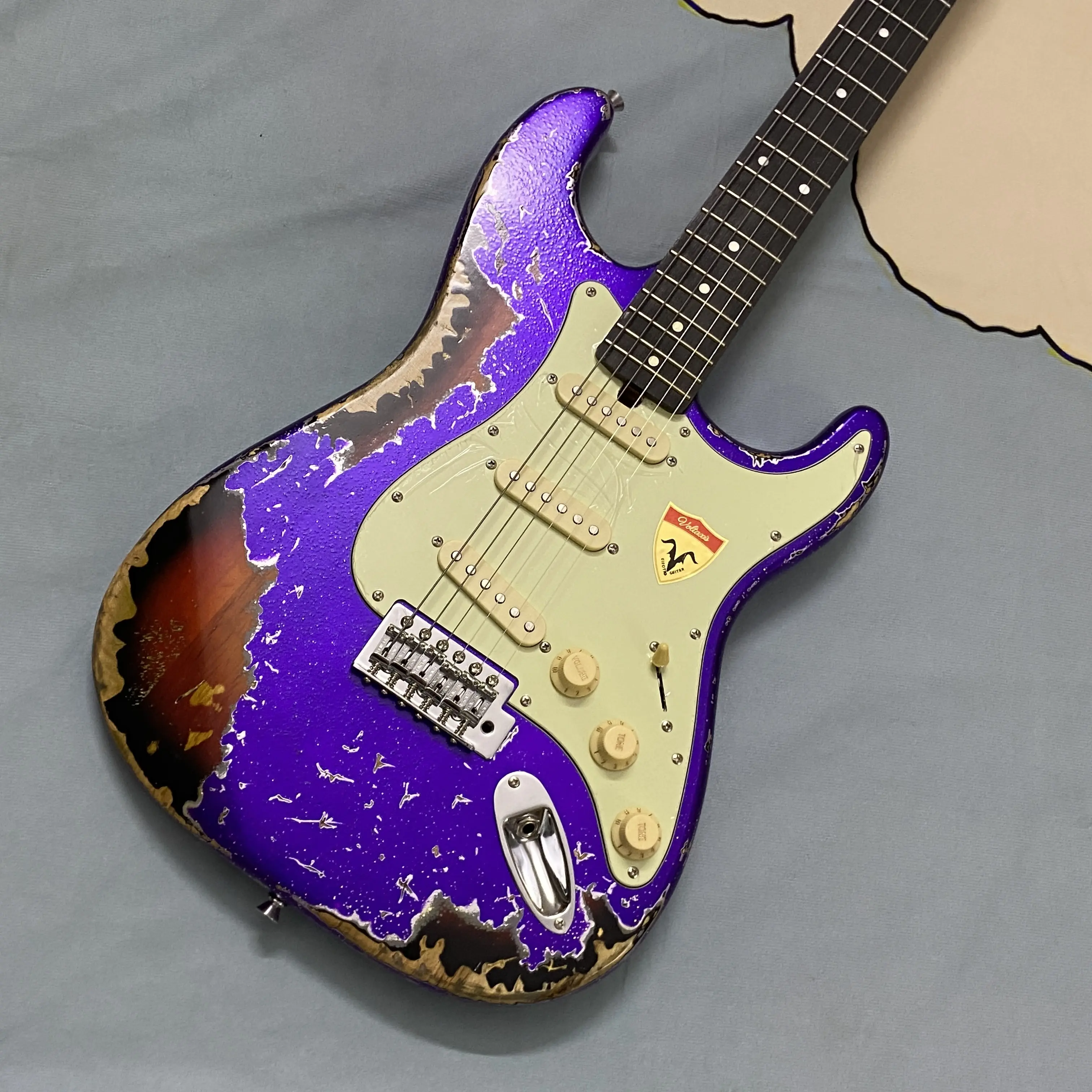 Classic Metallic Purple Heavy Relic Electric Guitar for Musicians - Solid Alder Body, Worn Distressed Paint, SSS Pickups, Vintage Sound, Relic Vibe, Warm Resonant Live Tone, Stylish Design, Enhanced Performance, Ideal for Studio Recordings