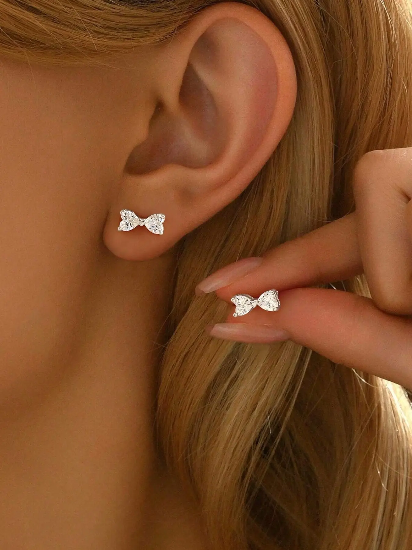 1Pair Heart-shaped Bowknot Zircon Stud Earrings for Women, Fashionable Earrings, Trendy All-match Engagement Wedding Promise Earrings Ladies Fashion Jewelry for Party Daily Decor Accessories as Valentine's Day Gift for Her Earring Studs