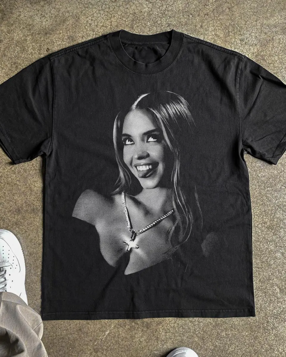 [Sale Up To 40%] Sweeney 'Saint' Heavyweight Black T-Shirt Unisex Retro Graphic Tee Fashion Clothing