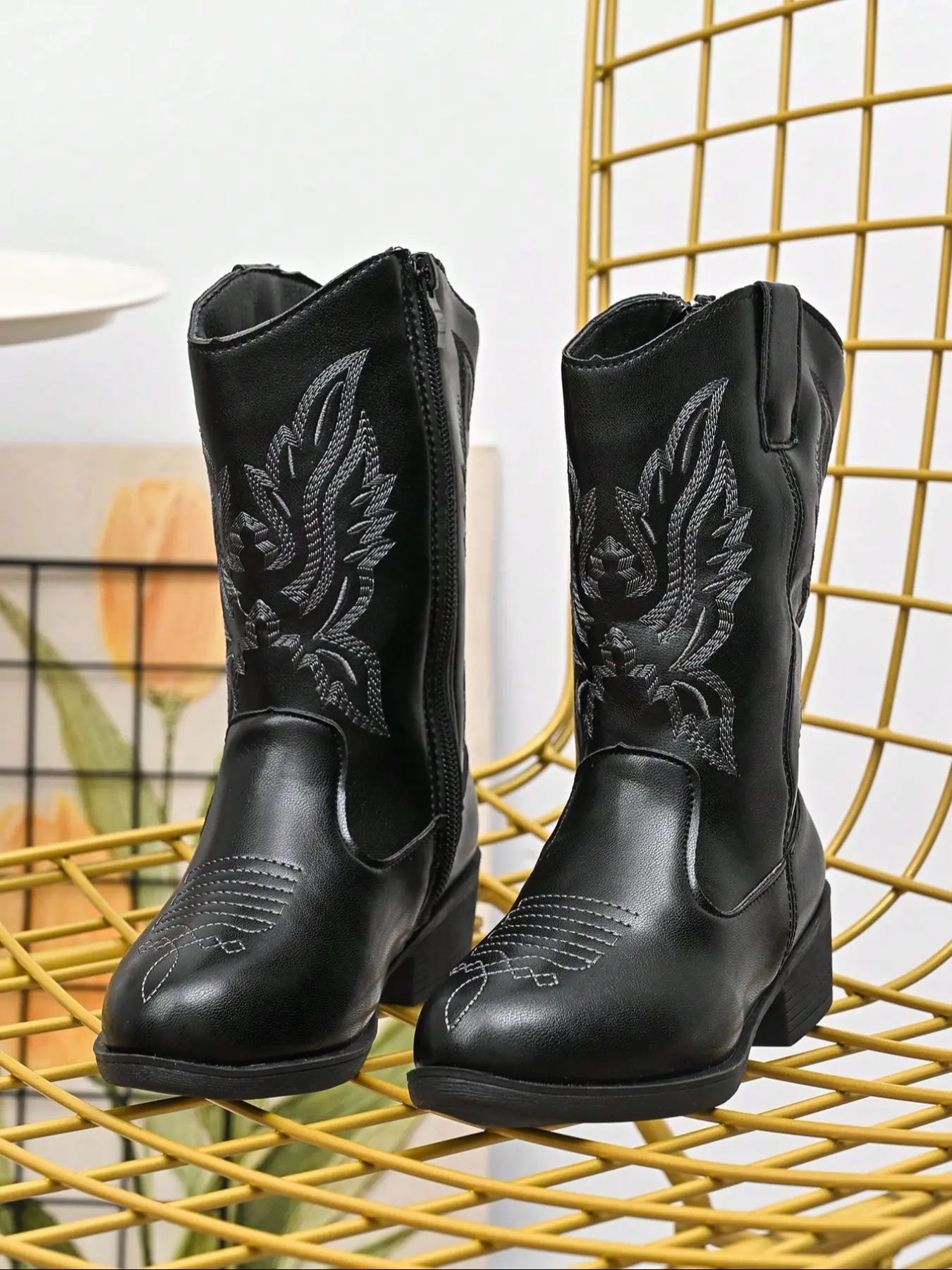 Girls' Embroidered Cowgirl Boots, PU Material Anti-Slip Round Toe Mid-Calf Chunky Heel, Perfect for Autumn Winter Parties, Round Toe Cowboy Boots