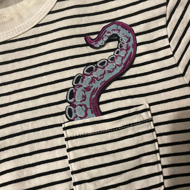 Octopus Tentacle Embroidery Patch, Unique Embroidery, Weird Aesthetic Back Glue Iron-On, Suitable for Clothes Jacket Hat Accessories, 1 Piece
